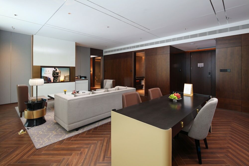 Фото Tiegang Jinjiangduchengjiudian