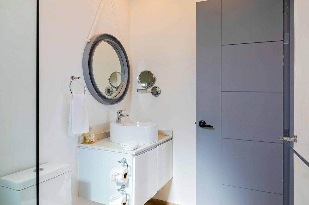 Фото Luxury Apartments Pool & Jacuzzi