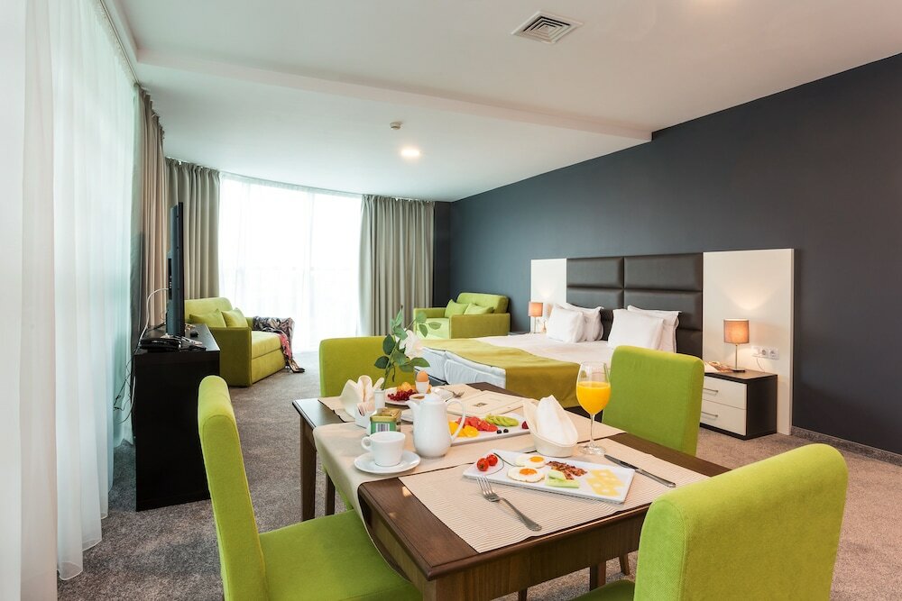 Фото Earth and People SPA Hotel Sofia