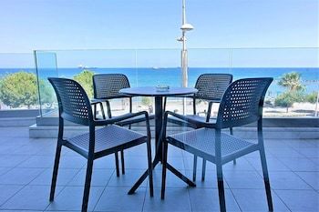 Фото Eden Beach Apartments