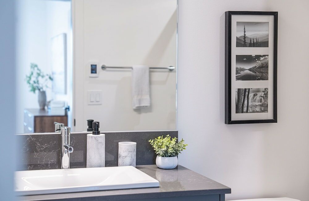 Фото Revylation by Revelstoke Vacations