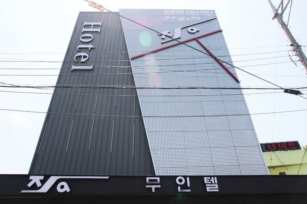 Фото Yeosu Hakdong Ja Self Check-in Motel