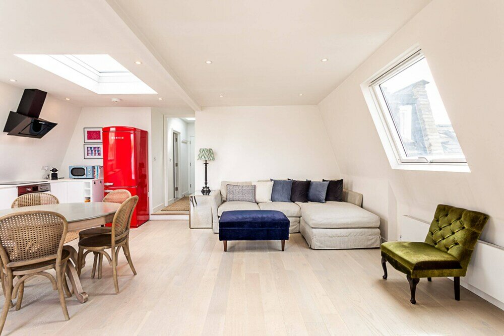 Фото Bright and Spacious Penthouse With Terrace