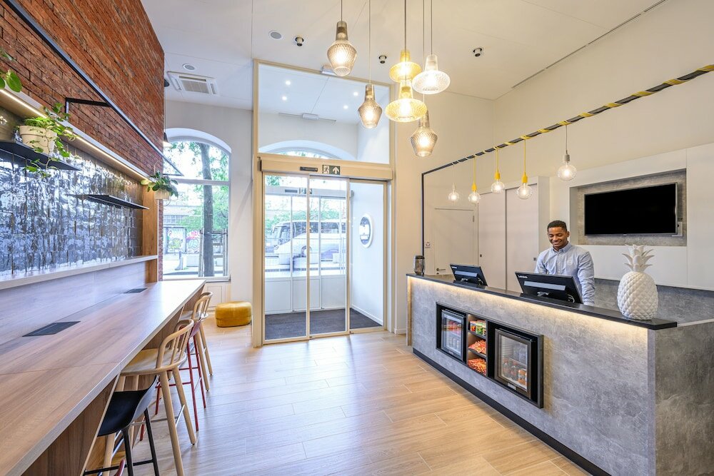 Фото B&b Hotel Brussels Centre Gare du Midi