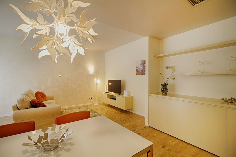 Фото The Rooms Apartments Tirana