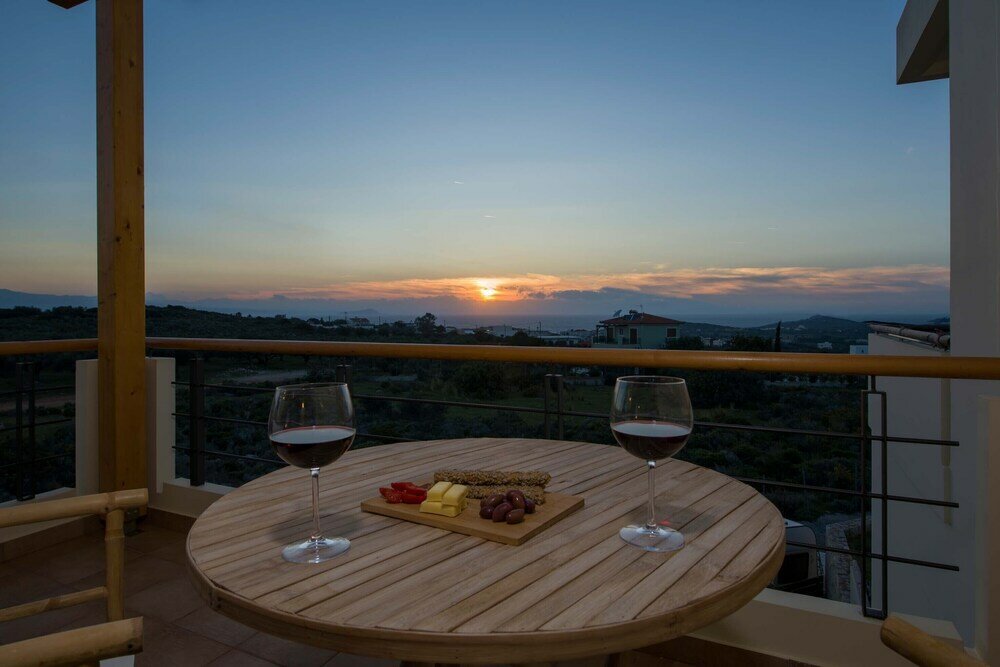 Фото EcoHome Villa