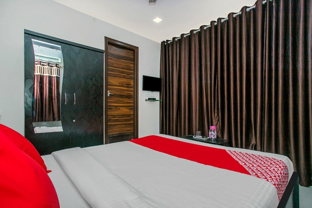 Фото Oyo 19934 Hotel Golden Arch