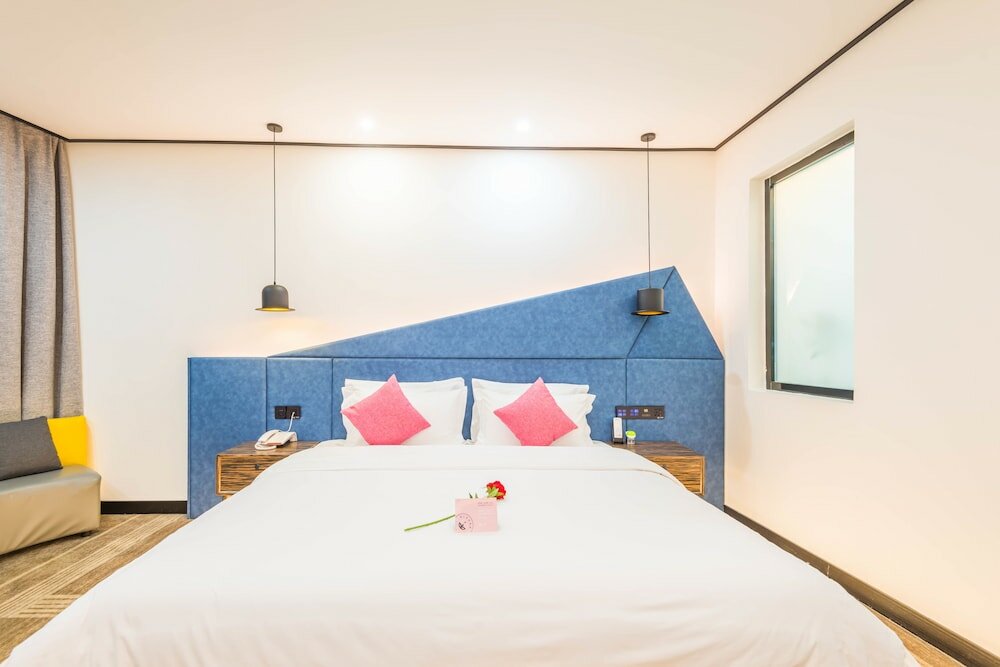 Фото Tengchong Soft Time Hotel