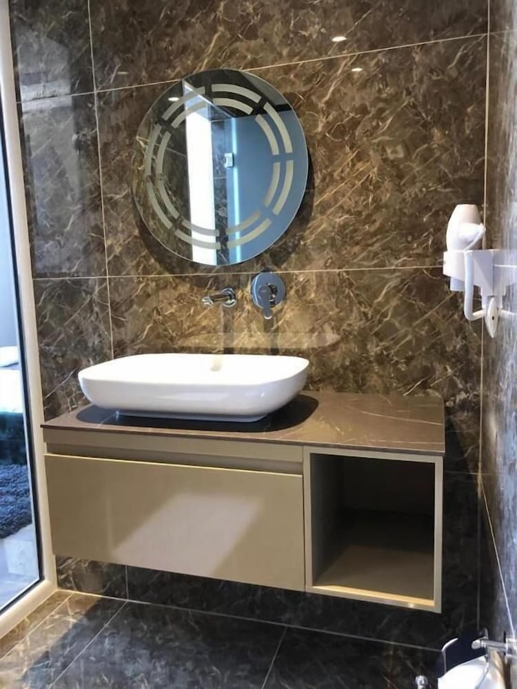 Фото Poda Boutique Hotel