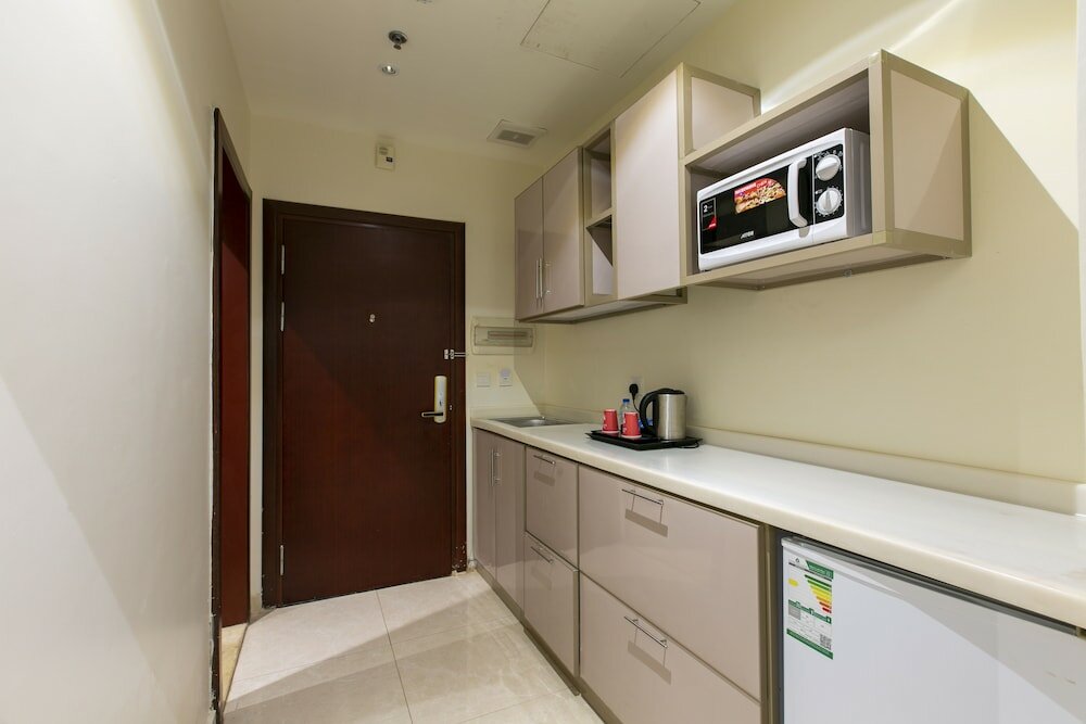 Фото Zara Suites Hotel