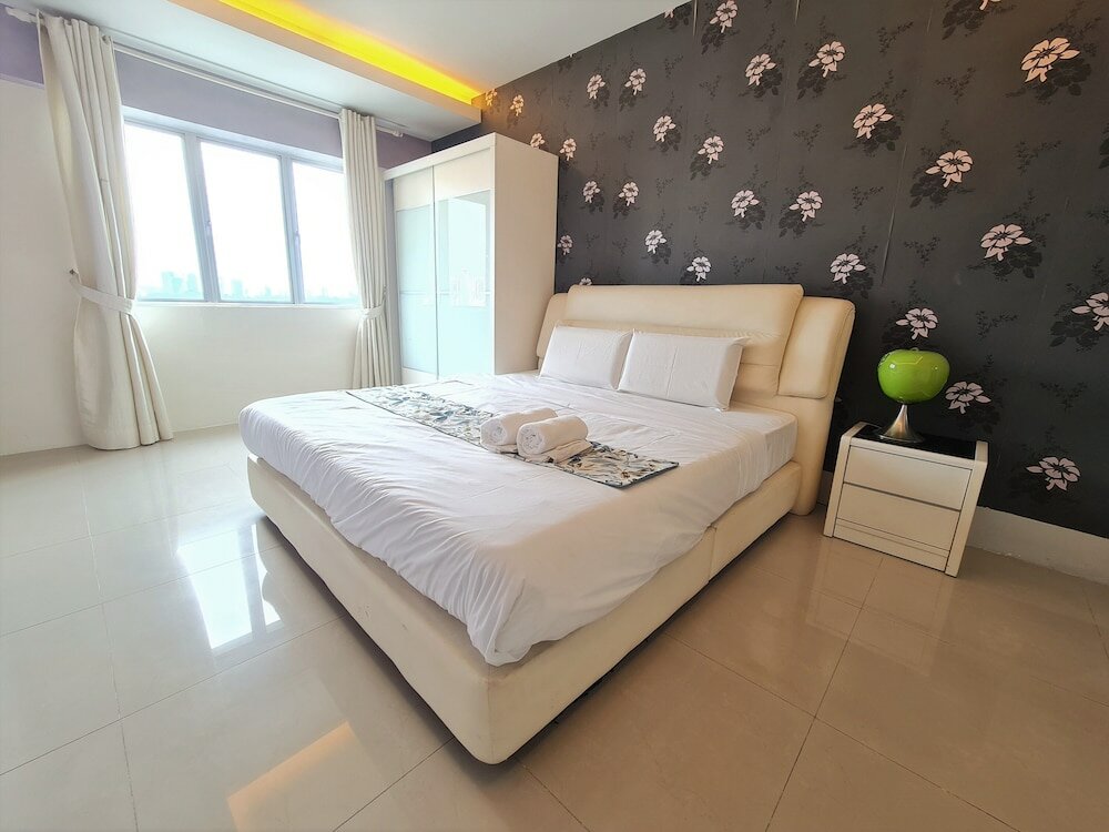 Фото Duta Hotel & Residence by Sarahs Lodge