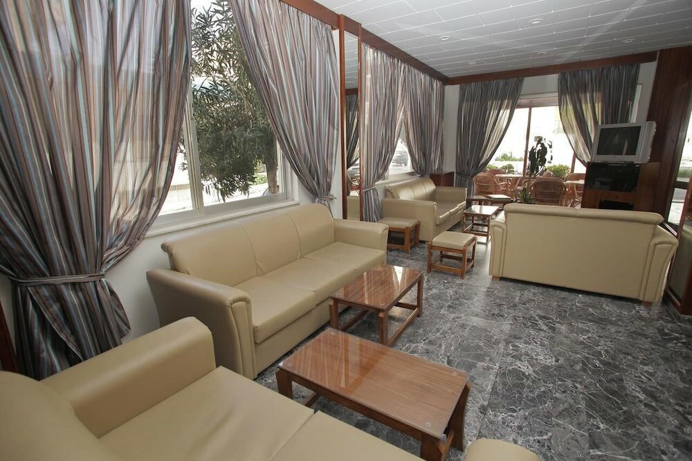 Фото Evans Hotel