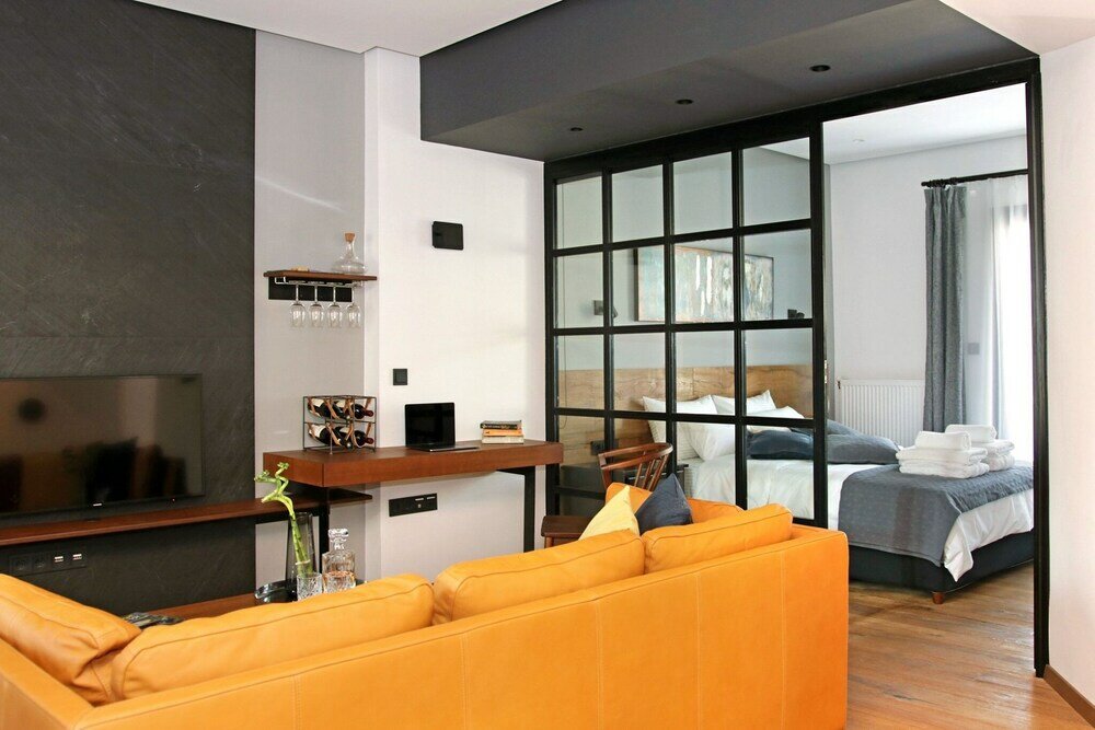 Фото Tom's Bachelor Pad