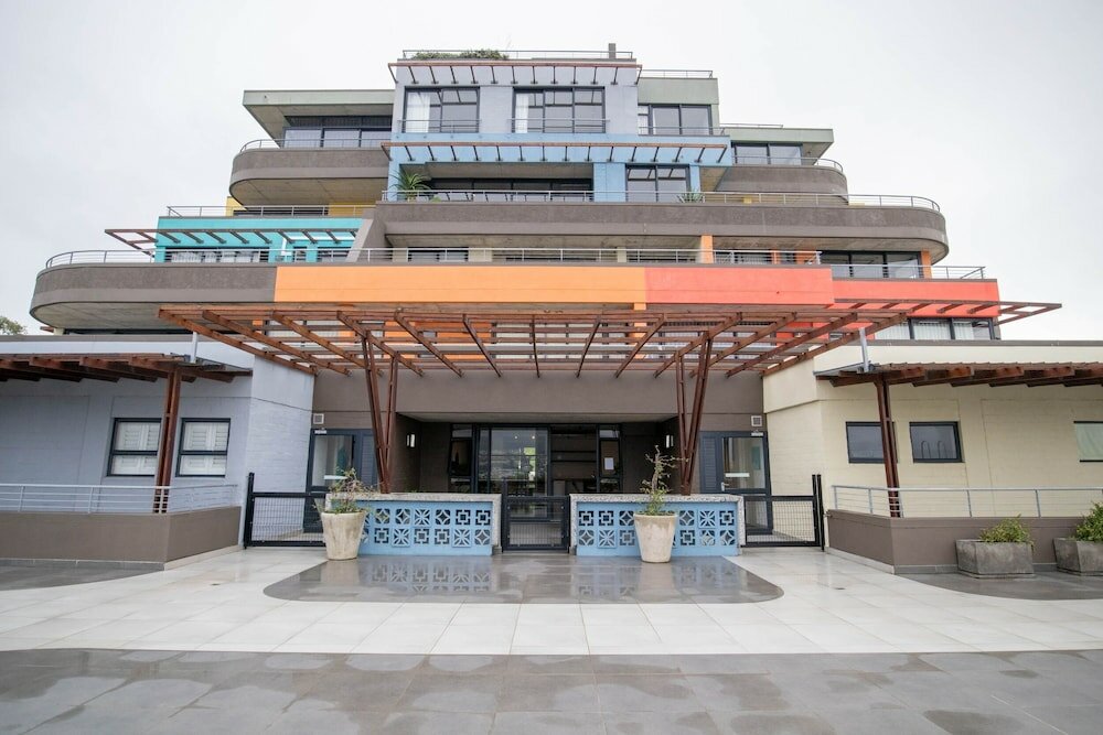 Фото Forty On L by Ctha