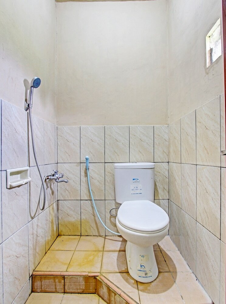 Фото Oyo 91353 Hotel Surya Andesa