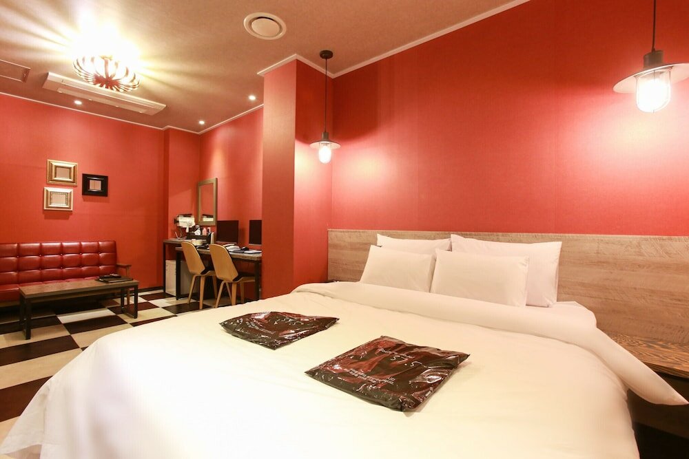 Фото Bucheon Boutique Hotel 375