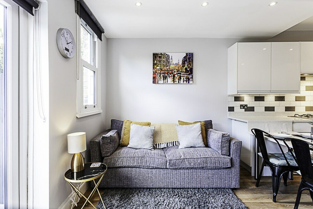 Фото Cozy 2 Bed Apartment in Chiswick