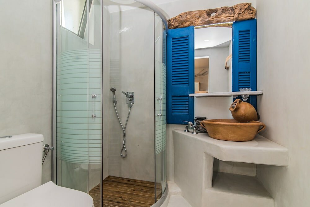 Фото Отель Iniochos