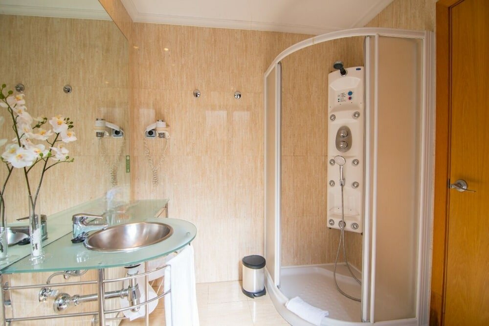 Фото Petit Palace Preciados