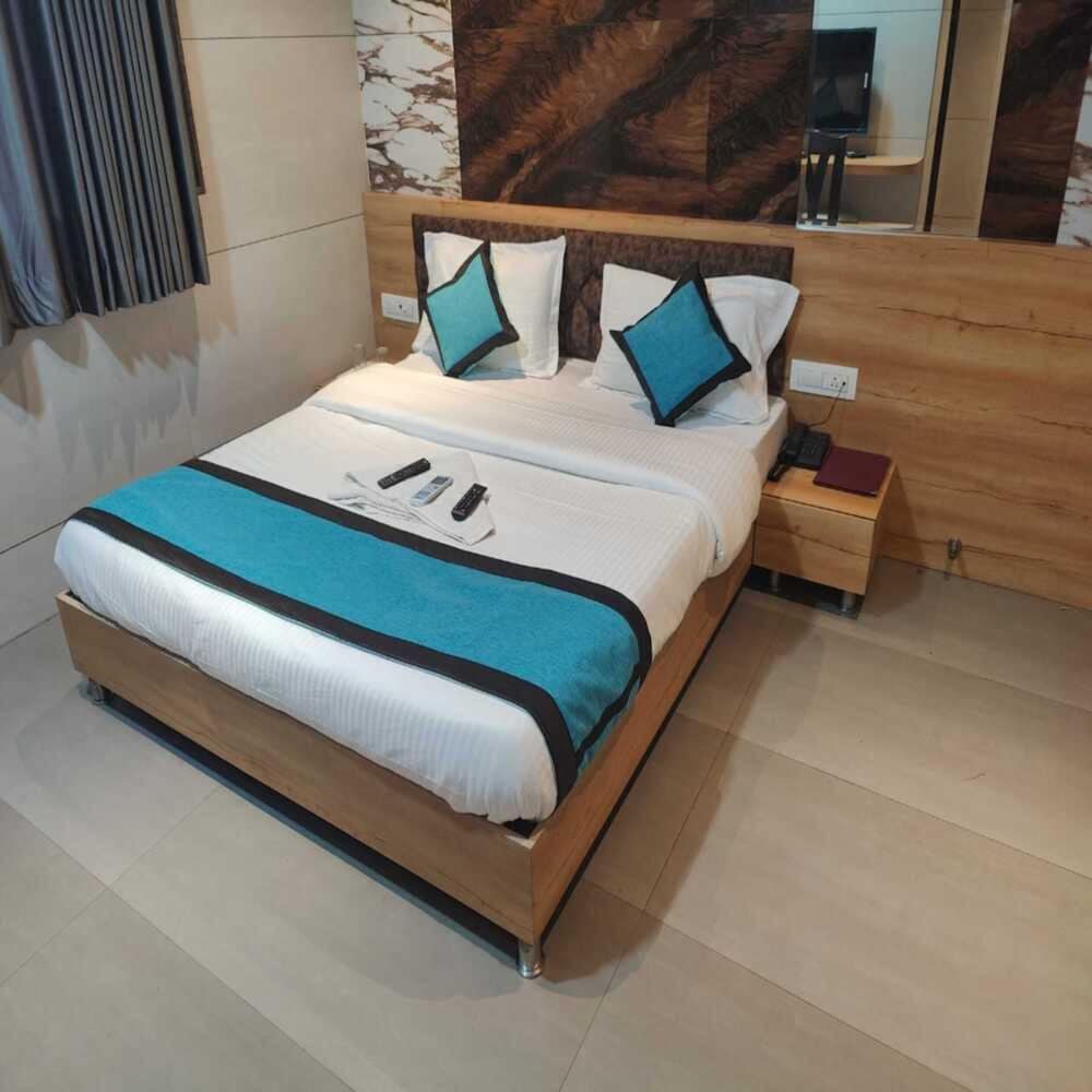 Фото Hotel Prasad Nx