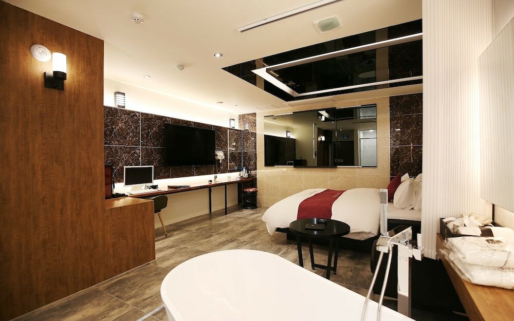 Фото Yesan M1 Self Check-in Hotel