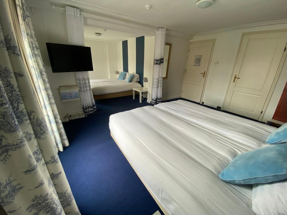 Фото Hotel Bridges House