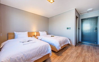 Фото Yeosu Sea Star Pension