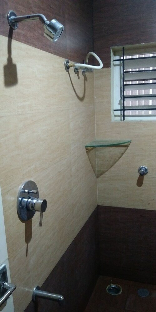 Фото S R Guest House