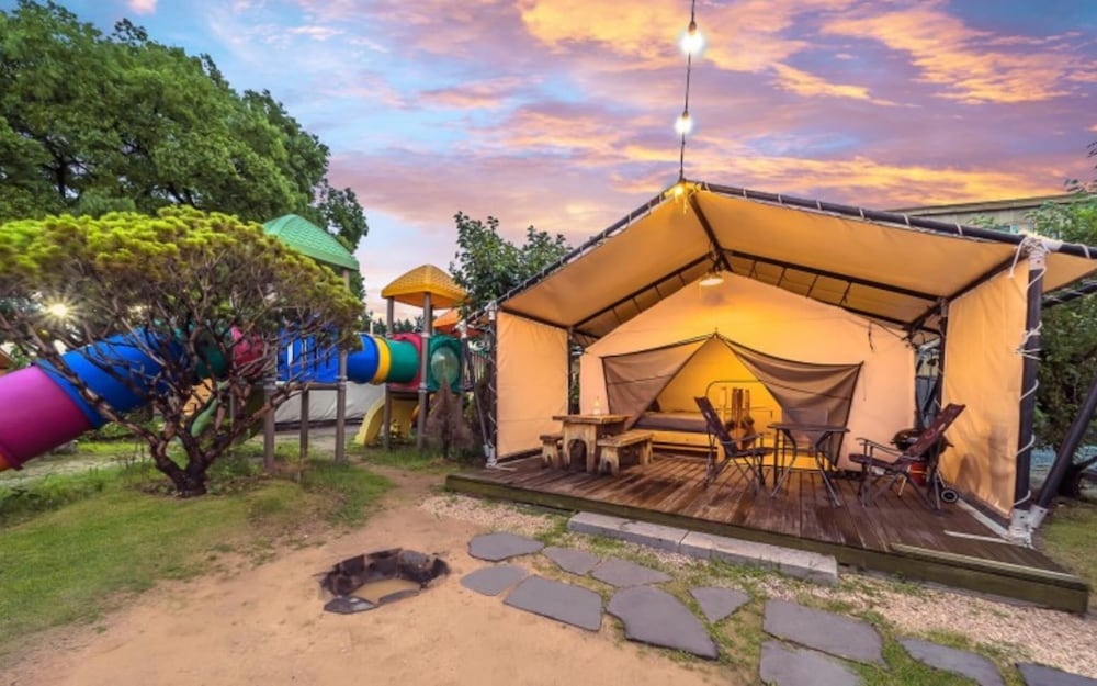 Фото Pohang Aqua Bag Lamping