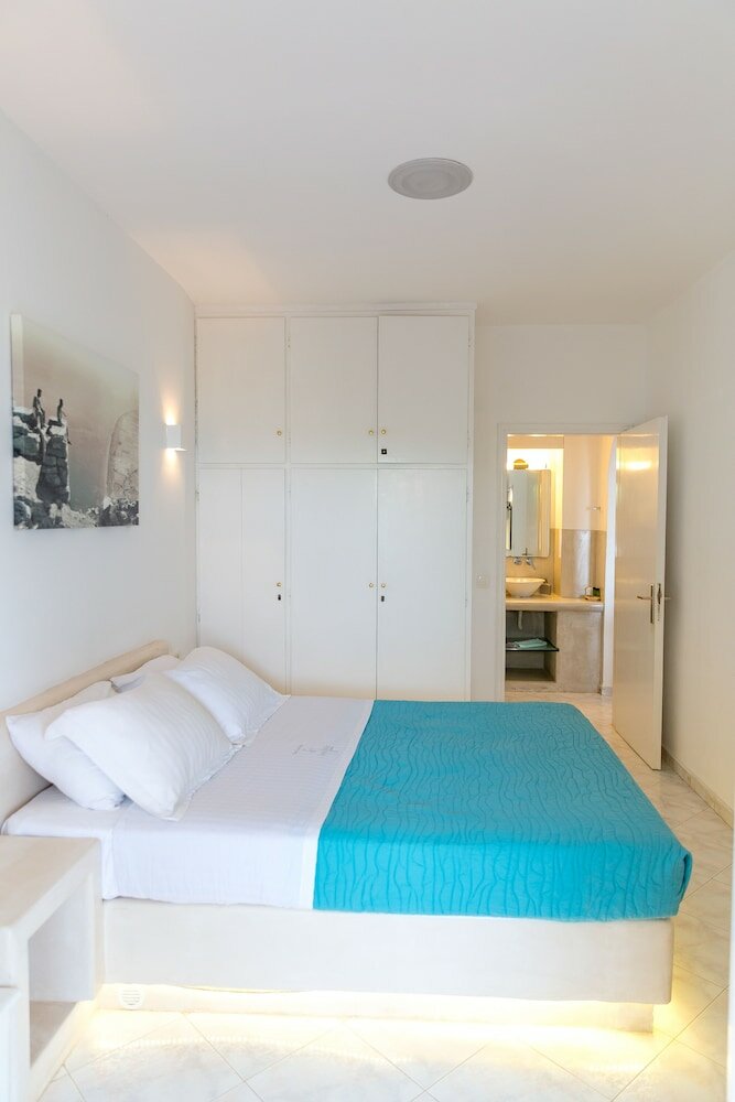 Фото Acrothea Suites & Villas