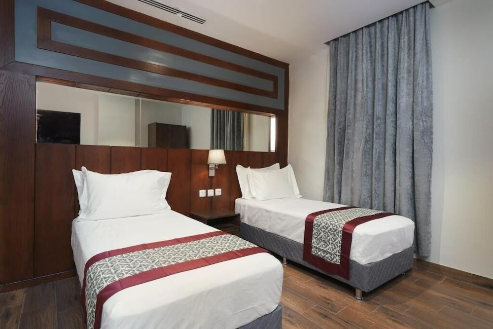 Фото Biz Hotel Apartments