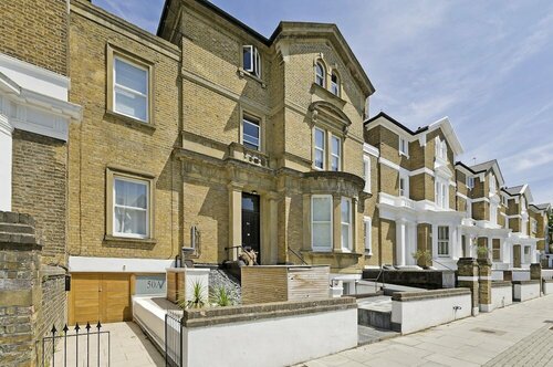Beautiful Battersea Home by Clapham Junction by UnderTheDoormat