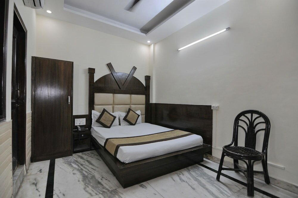 Фото Lord Krishna Hotel Dx. Inn