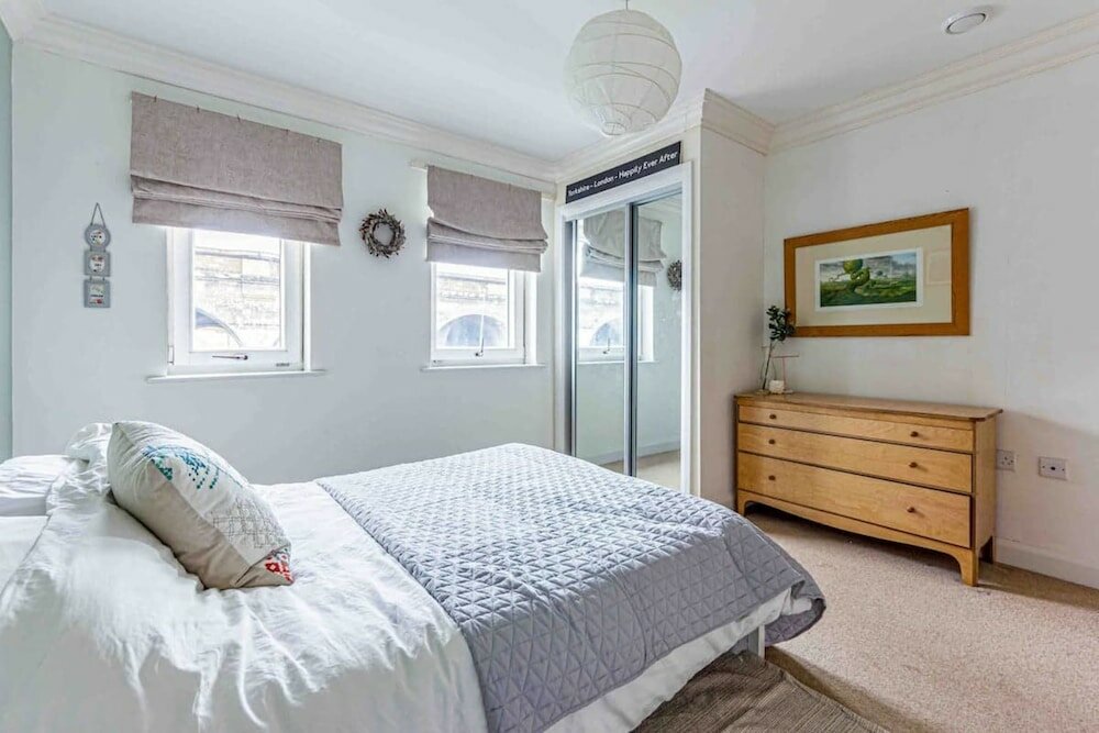 Фото Lovely 2 Bedroom Apartment in Bermondsey