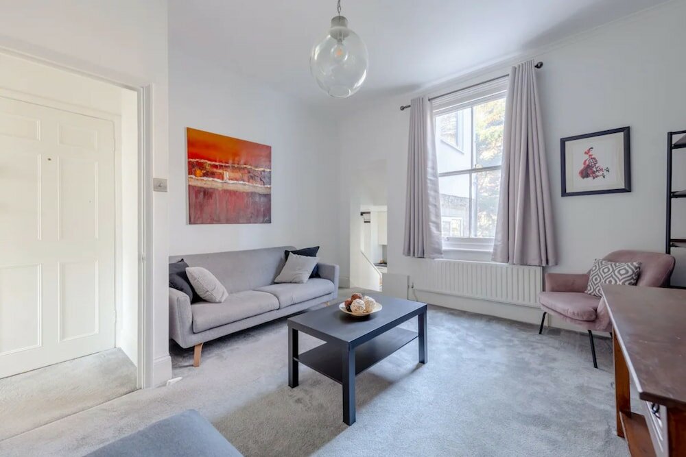 Фото Peaceful 2 Bedroom Flat in West Kensington