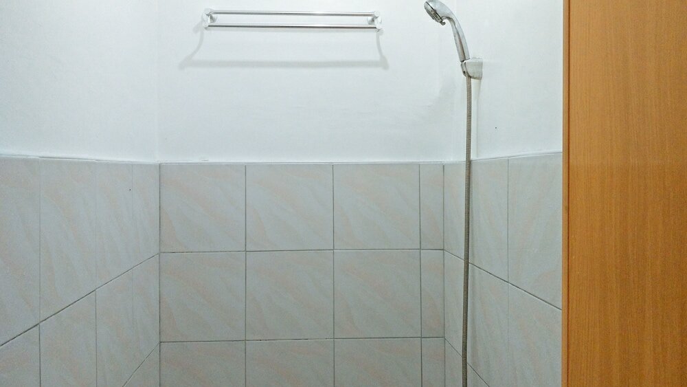 Фото RedDoorz near Baclay Drive Super Metro