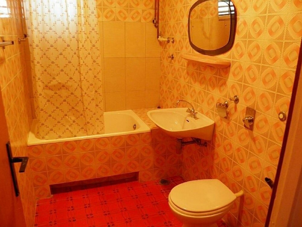 Фото Angela - With Beautiful Courtyard - A1