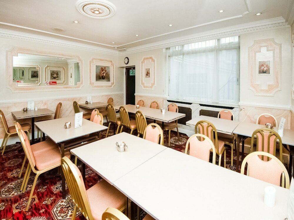 Фото St Georges Hotel Pimlico