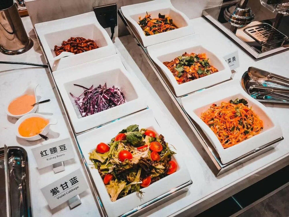 Фото Atour Hotel Swimming Beach Qinglv Road Zhuhai