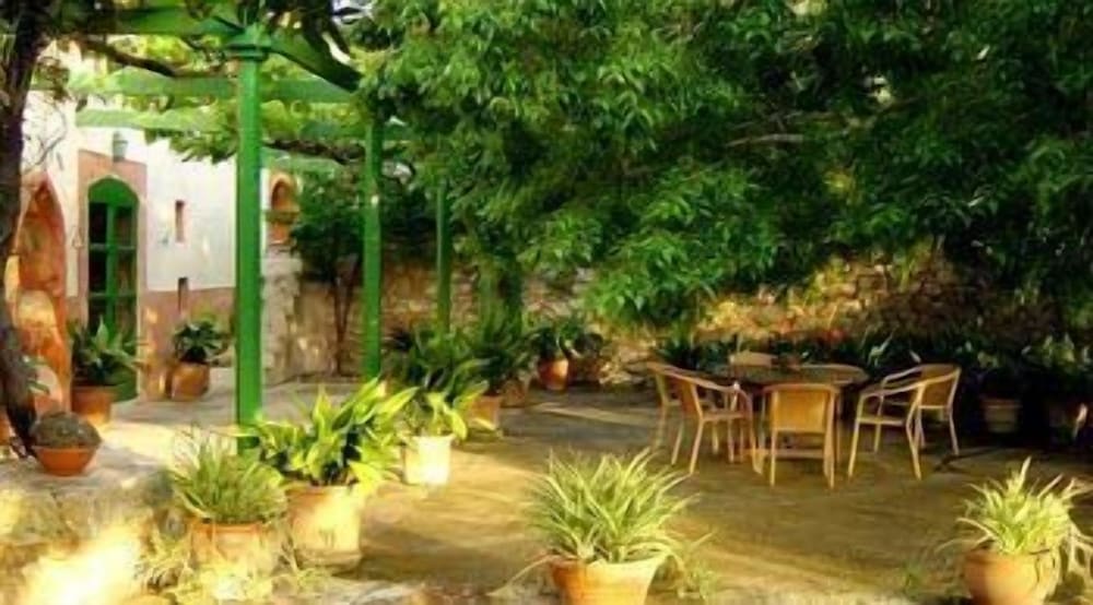 Фото Agroturismo sa Rota den Palerm