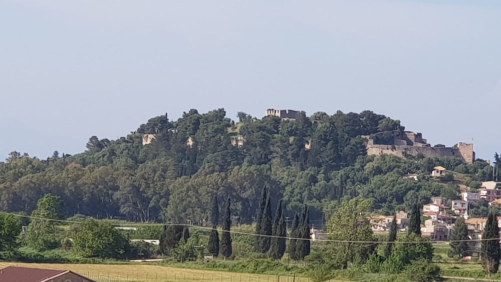 Фото Sozos Inn Hotel