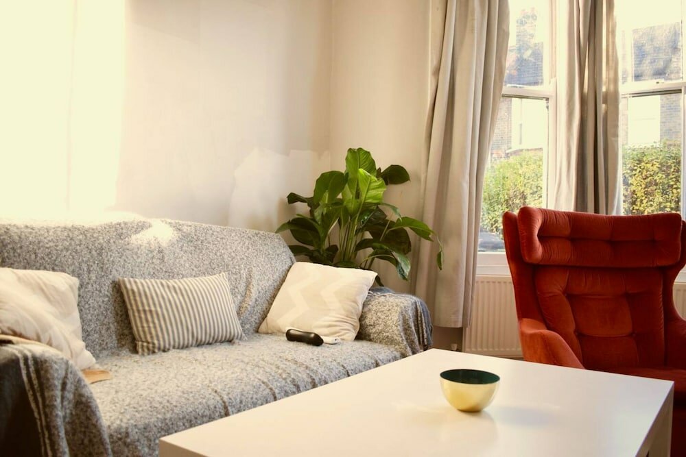 Фото Rustic Garden House in the Heart of East London