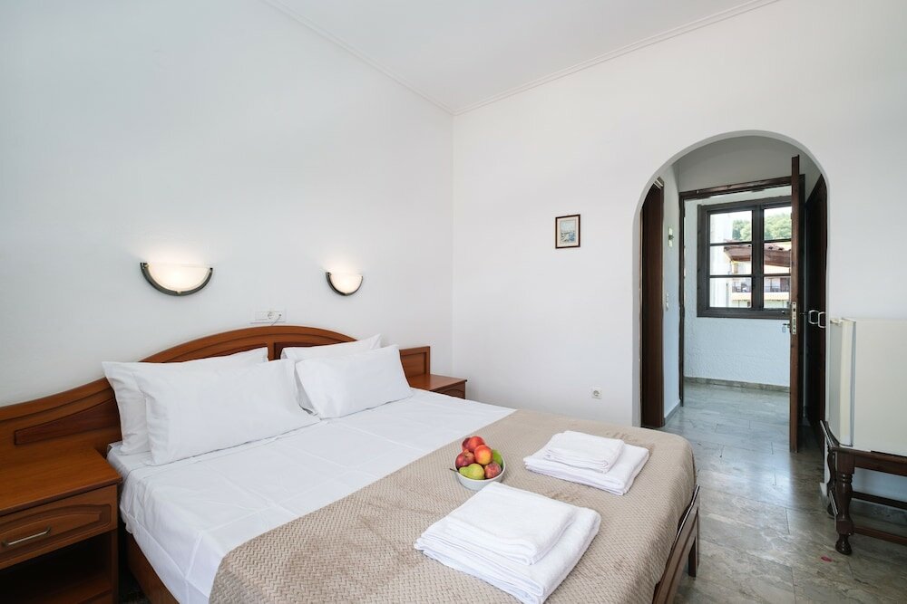 Фото Koukounaries Beach Hotel