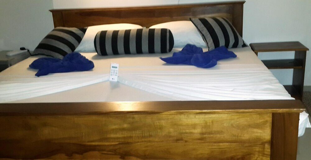 Фото Mirissa Beach Inn