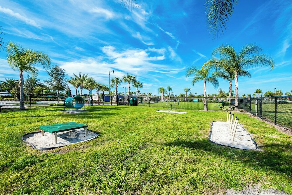 Фото 8000 Lost Shaker Lane