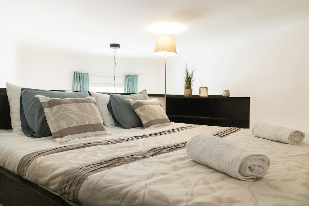 Фото Real Apartments Semmelweis II