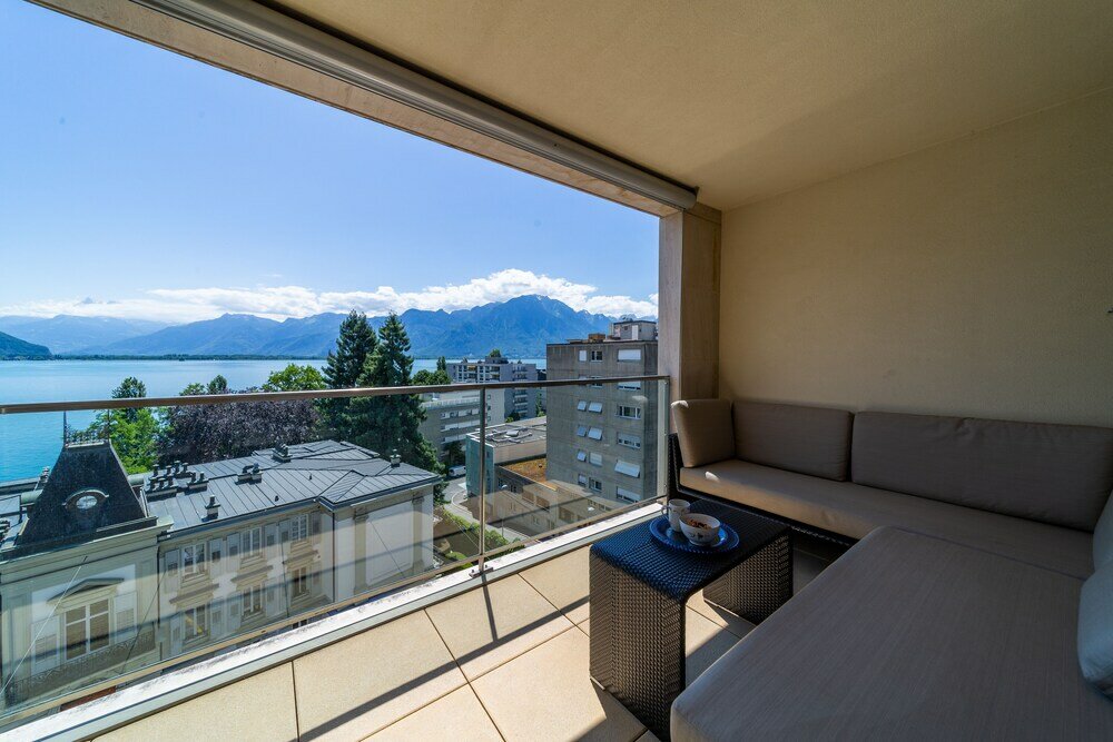 Фото Montreux Panoramic Views 4bd Apartment