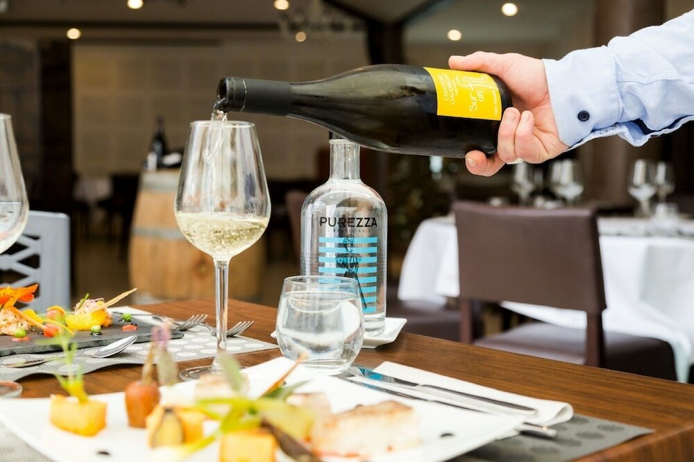 Фото Hôtel & SPA du Domaine des Thômeaux, The Originals Relais