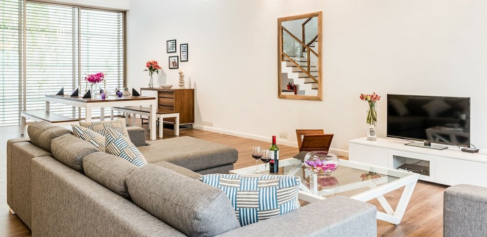 Фото W15 Colombo