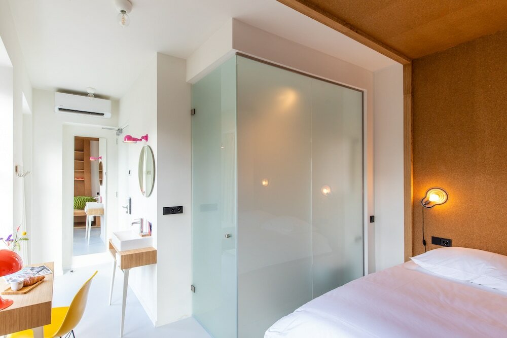 Фото The Bellhop Hotel